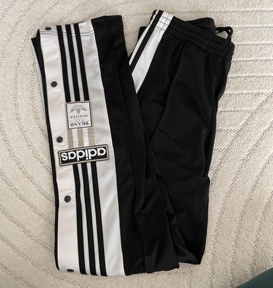 Adidas Hose: 90er Knöpfe – Die Kult Jogginghose mit Knopfleiste